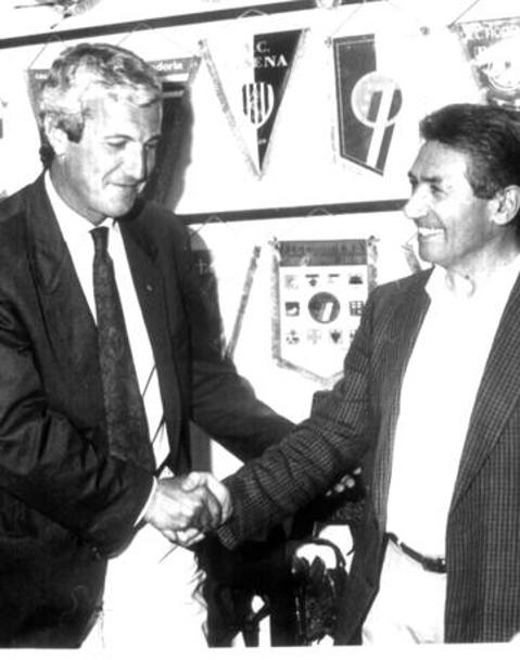 28 giugno 1989: Marcello Lippi, presentato dal presidente Edmeo Lugaresi,  il nuovo allenatore del Cesena. 